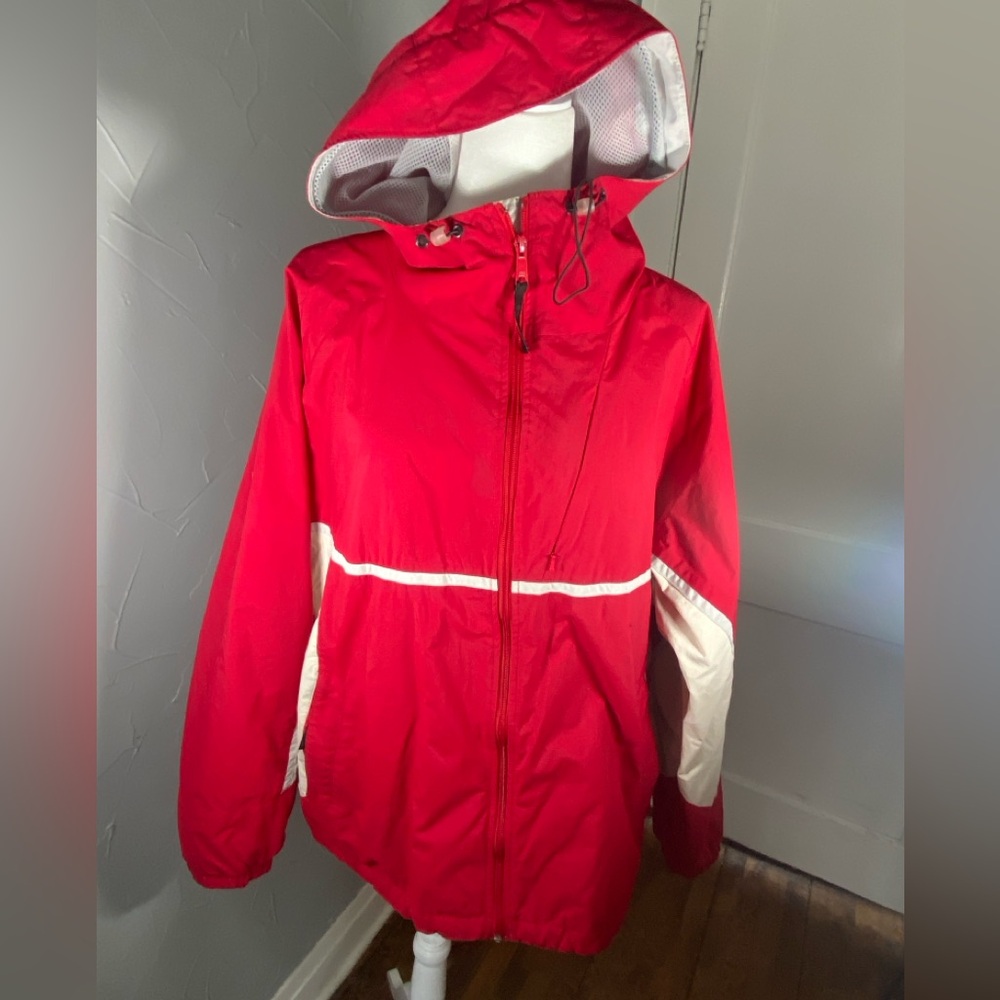 Columbia rain jacket with hood